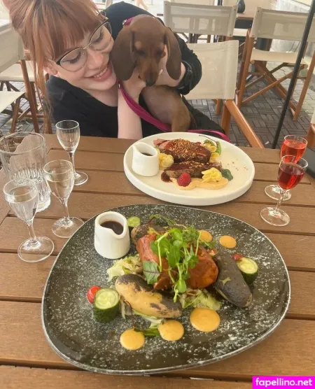 Foxie Lucy Main Profile Photo