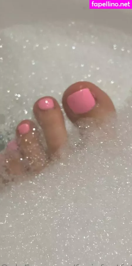Foxiefeetfetish OnlyFans Thumbnail #iPjvXWcCrW