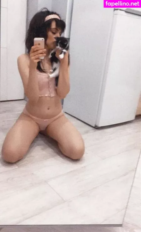 Foxneeko OnlyFans Thumbnail #C4AOpsGVGR