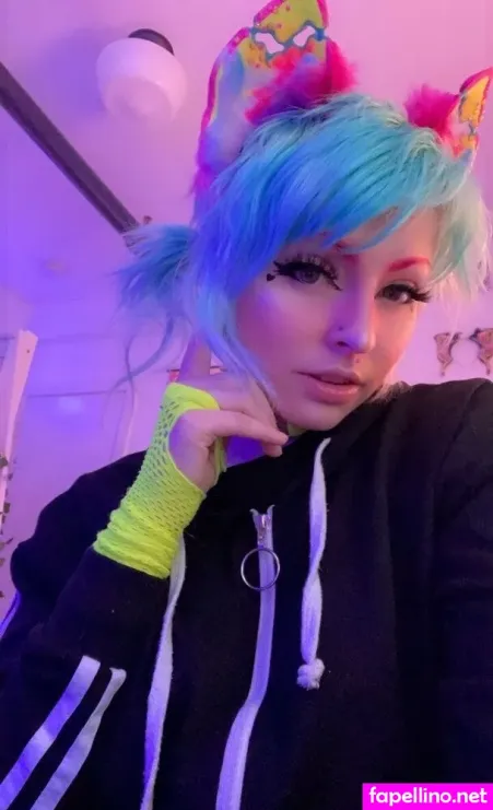 Foxxo 1 OnlyFans Thumbnail #c4n2k1rqri