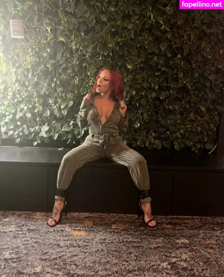 Foxxy702 OnlyFans Thumbnail #NWFMIFNMu0