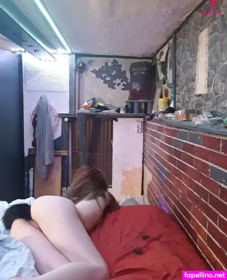 Foxy 98 OnlyFans Thumbnail #0CHHNGunNO