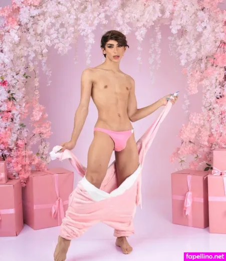 Foxy Alex OnlyFans Thumbnail #ZgkXPE0PJ6