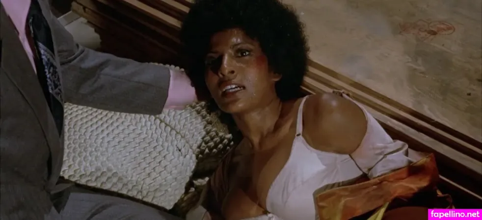 Foxy Brown Main Profile Photo