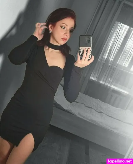 Foxy Emma Free OnlyFans Thumbnail #CQqaYBOpUN