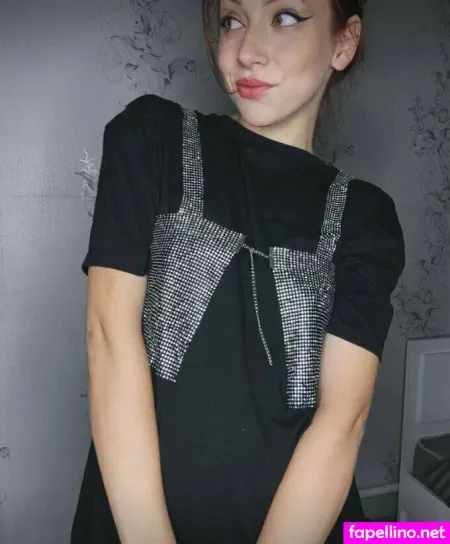 Foxy Emmma OnlyFans Thumbnail #6taT7SUIb2