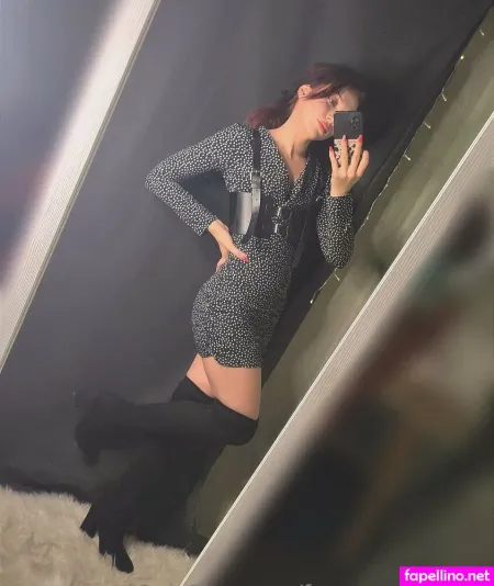 Foxy Emmma OnlyFans Thumbnail #B2zuUqIqKd