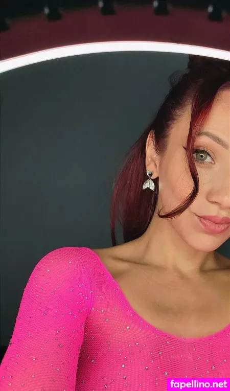 Foxy Emmma OnlyFans Thumbnail #XWiZf4yFcD