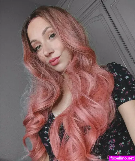 Foxy Emmma OnlyFans Thumbnail #tFqPAB43Qo