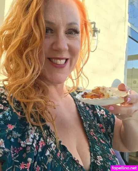 Foxy English Redhead OnlyFans Thumbnail #Q2w0srNtfp