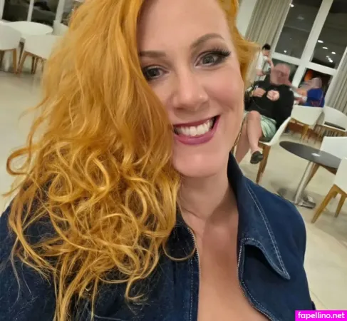Foxy English Redhead OnlyFans Thumbnail #mDcjux3dWU