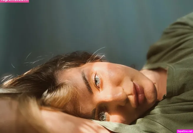 Foxy Lily OnlyFans Thumbnail #EtfTblFnIu