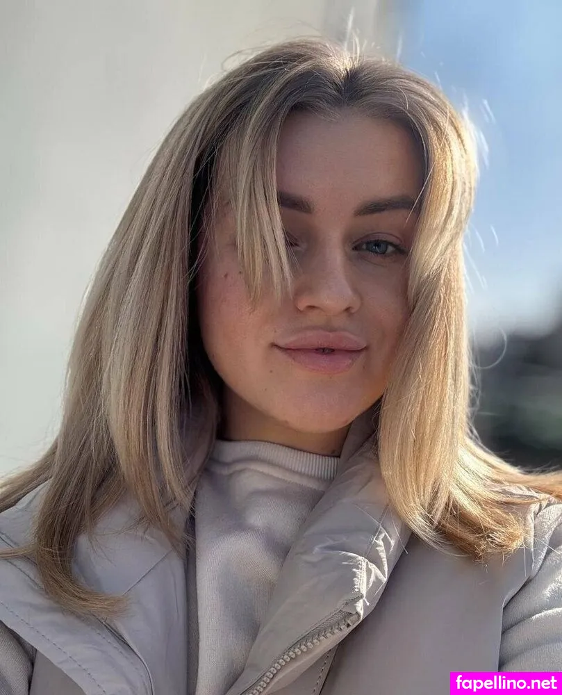 foxy_lily, thefoxylily Nude Leaked OnlyFans Photo #j3Mic4Anx0