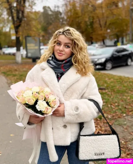 Foxy Lily OnlyFans Thumbnail #rSGlneHxIh