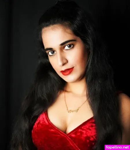 Foxy Queen OnlyFans Thumbnail #VaJmIiYoRD