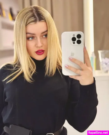 Foxy X Roxy OnlyFans Thumbnail #8qcL4L9DyT