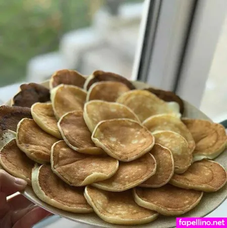 Foxy X Roxy OnlyFans Thumbnail #F7ocQWVCb3