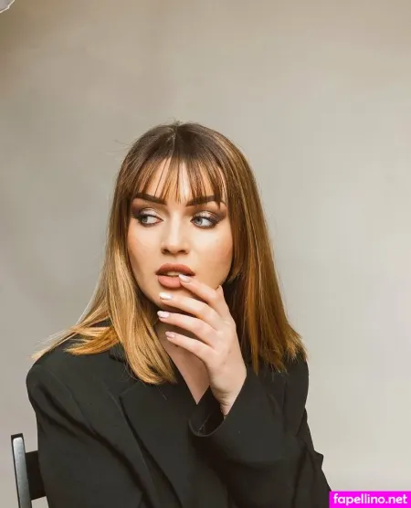 Foxy X Roxy OnlyFans Thumbnail #a12fxlteGw