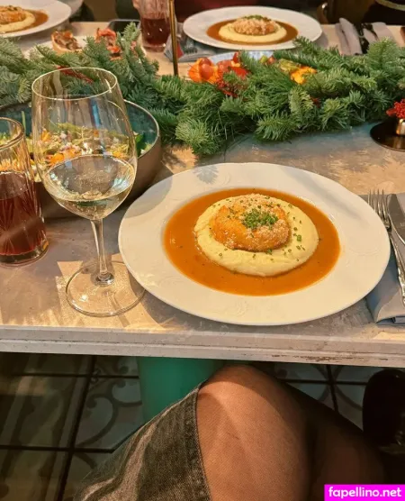 Foxy X Roxy OnlyFans Thumbnail #zFWO9WpMUH