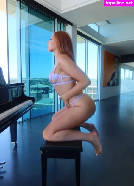 Foxy X OnlyFans Thumbnail #cCwF26dq2V