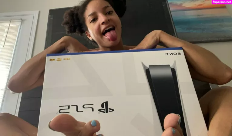 Foxybrown20 OnlyFans Thumbnail #tDDcpB7FTf