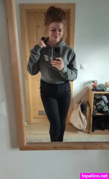 Foxydirndl OnlyFans Thumbnail #0CwqQBBdp6