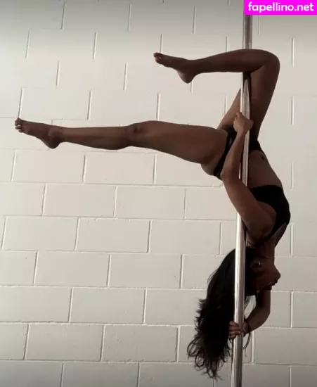 Foxykitkat OnlyFans Thumbnail #xChIN36f06