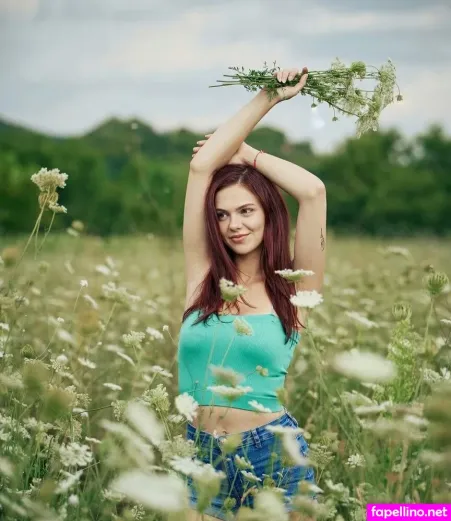 Foxylauragirl OnlyFans Thumbnail #E5B6sDq3is