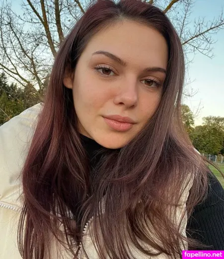 Foxylauragirl OnlyFans Thumbnail #qK6N2bg5I8