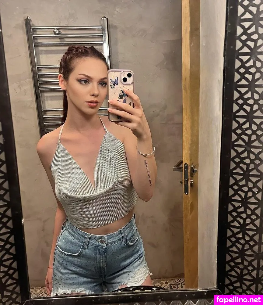 foxylauragirl Nude Leaked OnlyFans Photo #uAtdahVg09