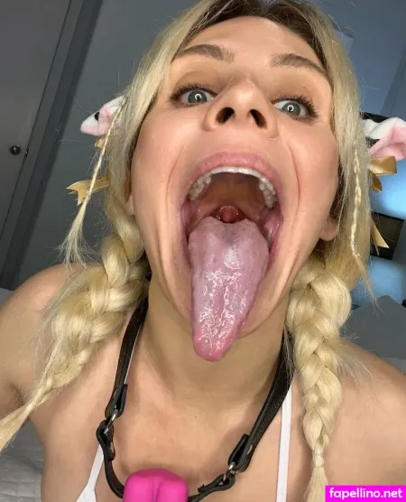 Foxylilmarie OnlyFans Thumbnail #pIgrkya1r4