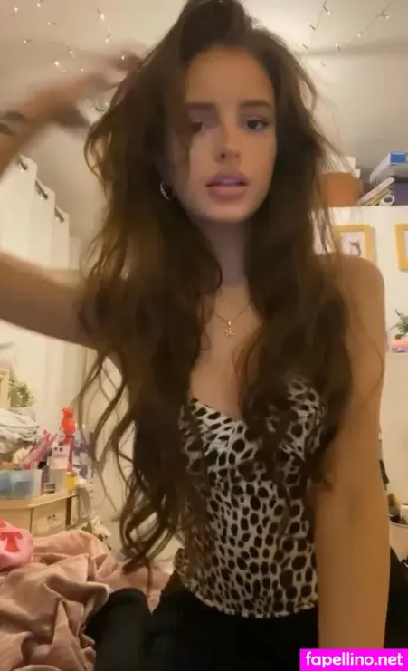 Foxymegan OnlyFans Thumbnail #xncY84acR5