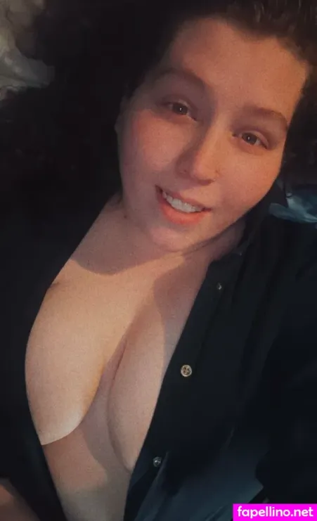 Foxynicole95 Main Profile Photo