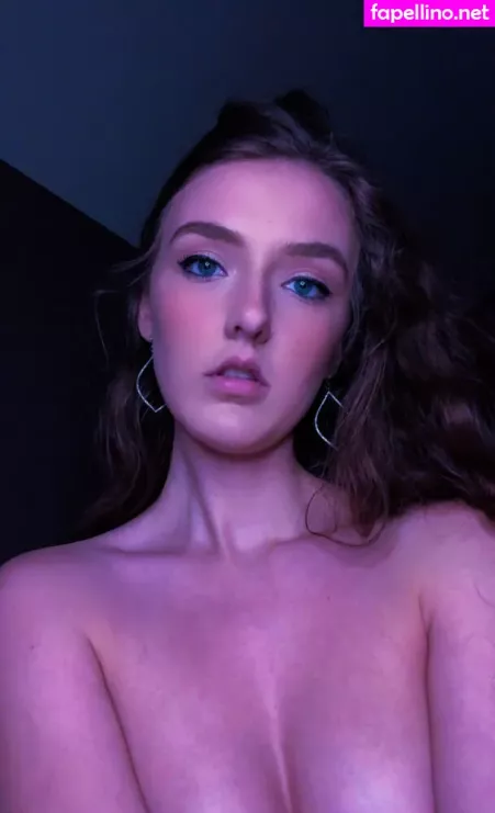 Foxyopheliaa OnlyFans Thumbnail #DOOh6TEN9m