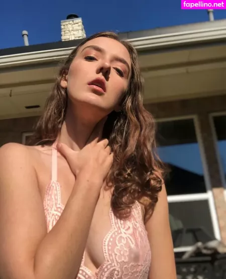 Foxyopheliaa OnlyFans Thumbnail #DbbooaWHkX