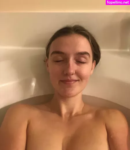 Foxyopheliaa OnlyFans Thumbnail #O30eZKn2DC