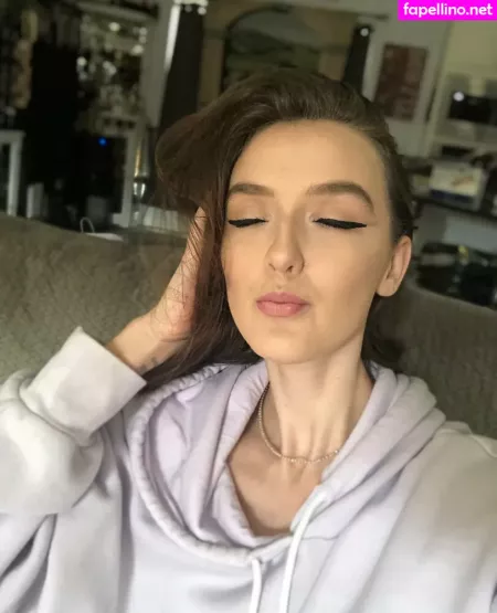 Foxyopheliaa OnlyFans Thumbnail #YK6txPgD0U