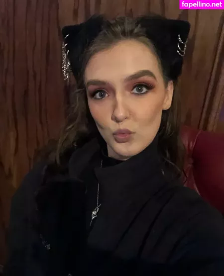 Foxyopheliaa OnlyFans Thumbnail #ijinZELTmG