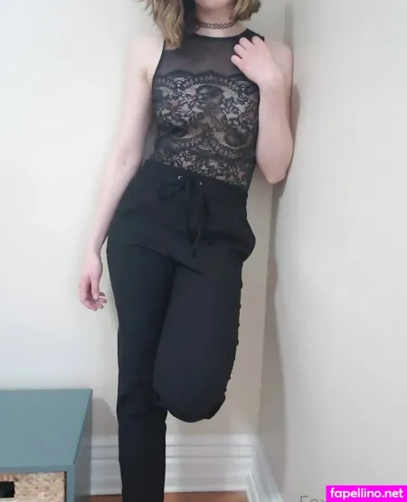 Foxysloanefree OnlyFans Thumbnail #4J6o18UJce