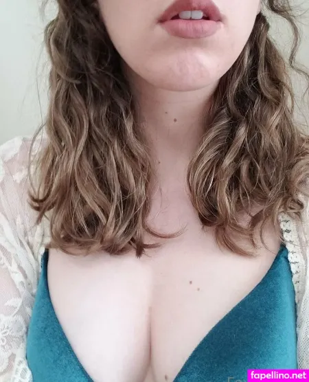 Foxysloanefree OnlyFans Thumbnail #UYlgx70ZmA