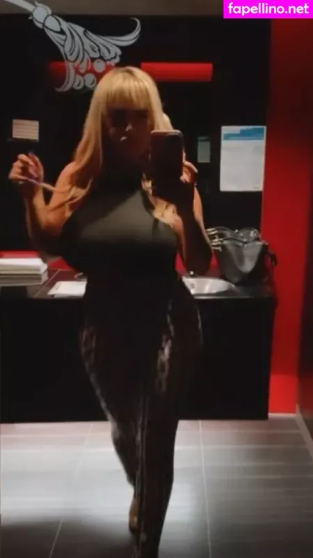 Francesca Alexandra OnlyFans Thumbnail #d7FEURe1Fd