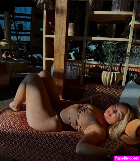 Francesca Bennett OnlyFans Thumbnail #YkYO8envgS