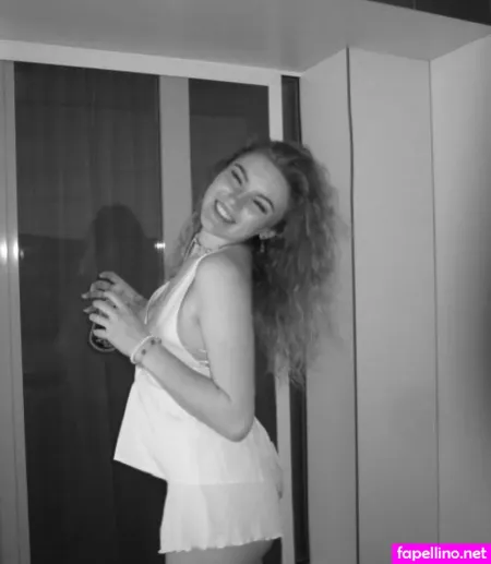 Francesca Dougan OnlyFans Thumbnail #hG9IC8qLL3