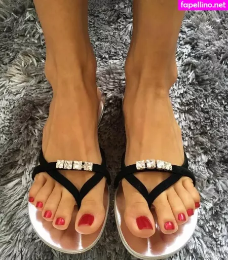 Francesca Feet OnlyFans Thumbnail #0W8YlJZbXu