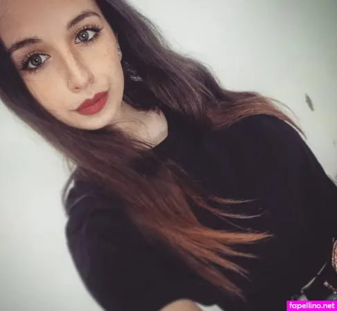 Francesca Mon Cherie OnlyFans Thumbnail #vvzYm1DwCL