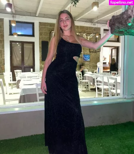 Francesca Salerno OnlyFans Thumbnail #4X5RdfhOGL