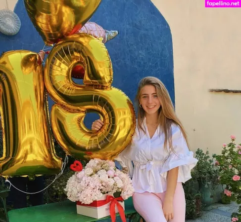 Francesca Salerno OnlyFans Thumbnail #I4s2oXafHw