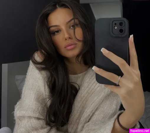 Francesca Wz OnlyFans Thumbnail #KlVyeQb3YW