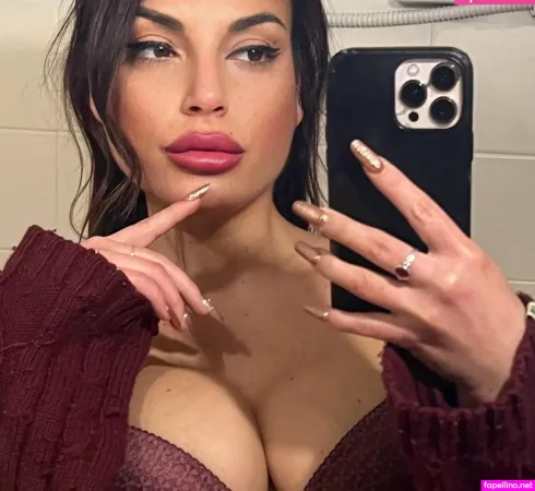 Francescadeandre De A OnlyFans Thumbnail #7i9F7ttD1x