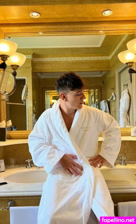 Francescodinoi OnlyFans Thumbnail #AAu2WEPVQH